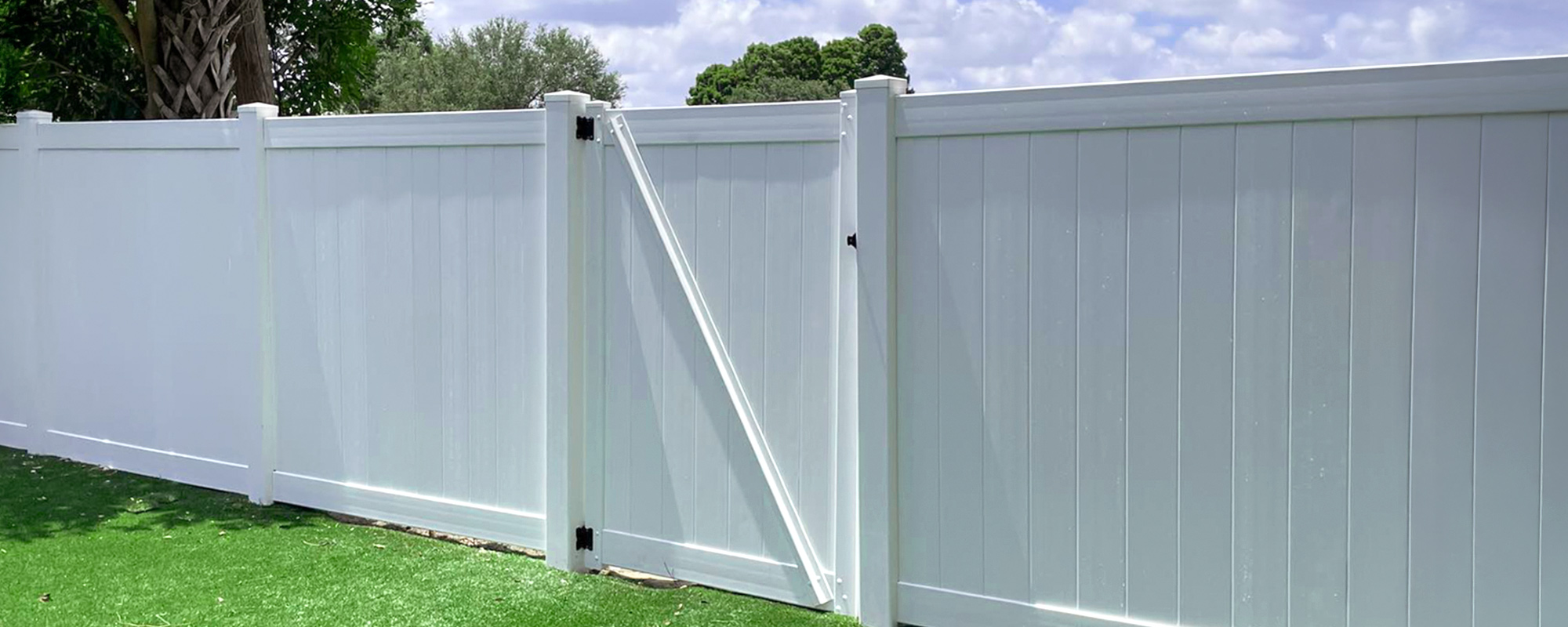 Fence installation in Tampa Bay area