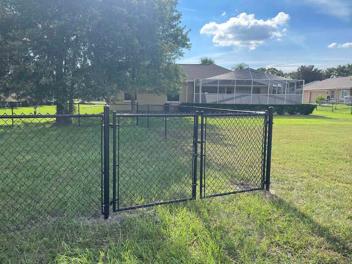 Chain Link Fences in The Tampa Bay area | Golden Eagle Fencing