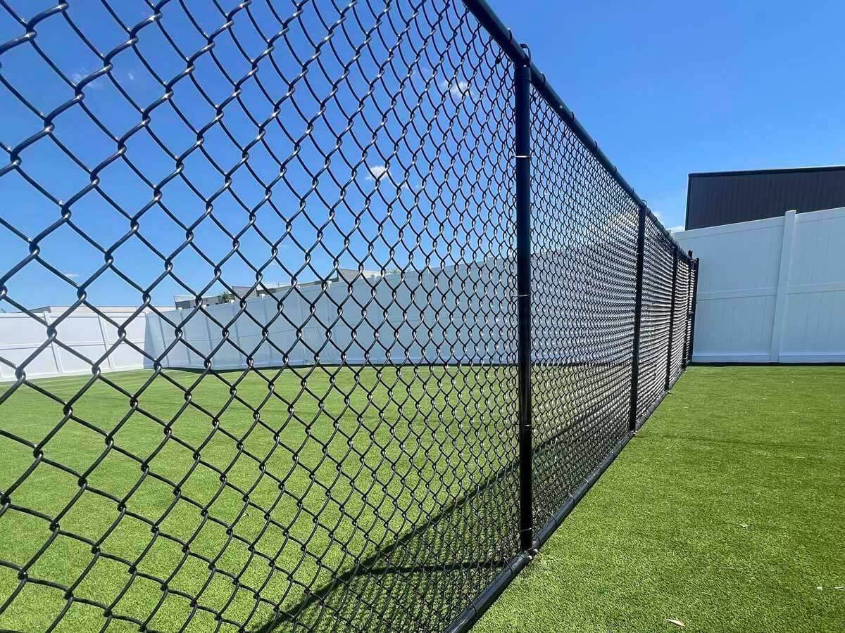 Chain Link Fences in The Tampa Bay area | Golden Eagle Fencing